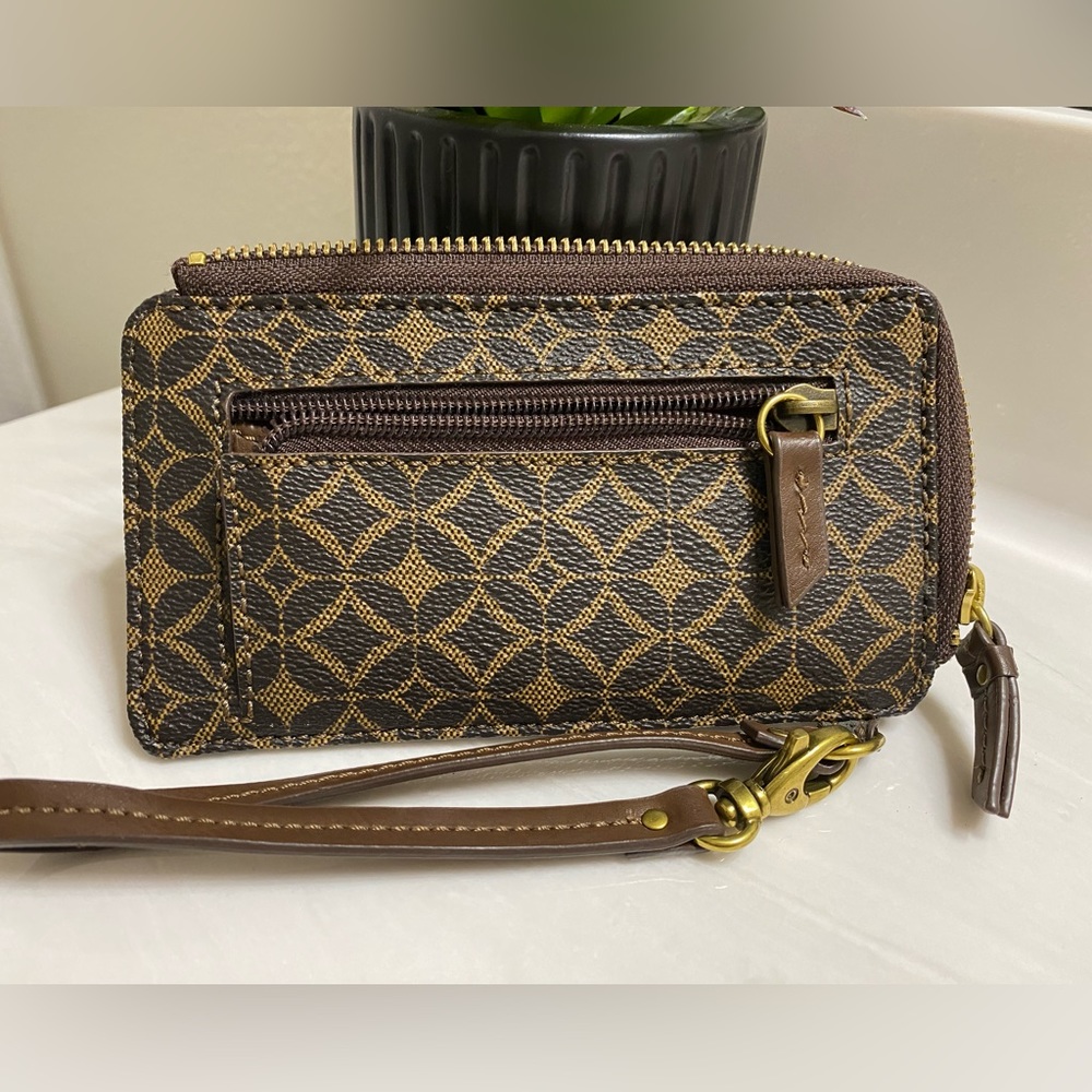 Fossil Wristlet